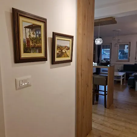 Kamche Lux Apartment